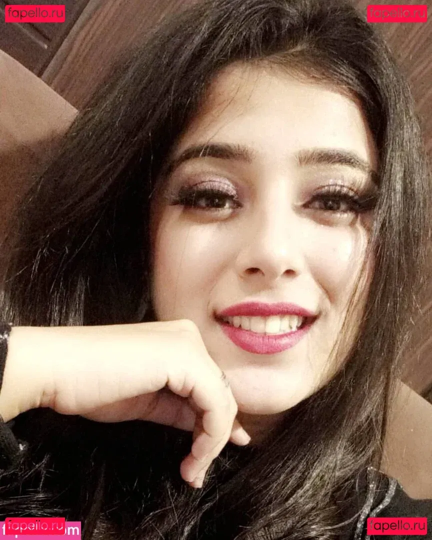 Apoorva Bhalla Onlyfans Photo Gallery 