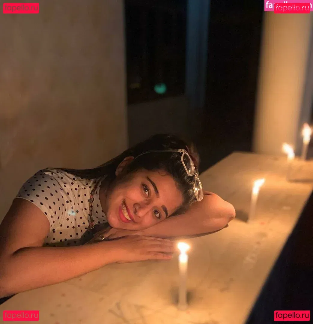 Apoorva Bhalla Onlyfans Photo Gallery 