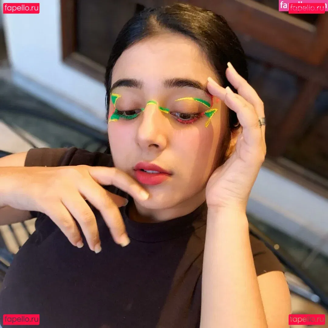 Apoorva Bhalla Onlyfans Photo Gallery 