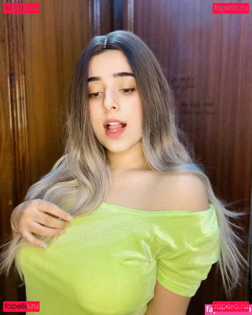 Apoorva Bhalla Onlyfans Photo Gallery 