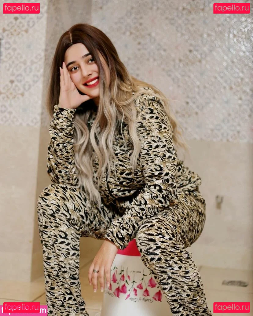 Apoorva Bhalla Onlyfans Photo Gallery 