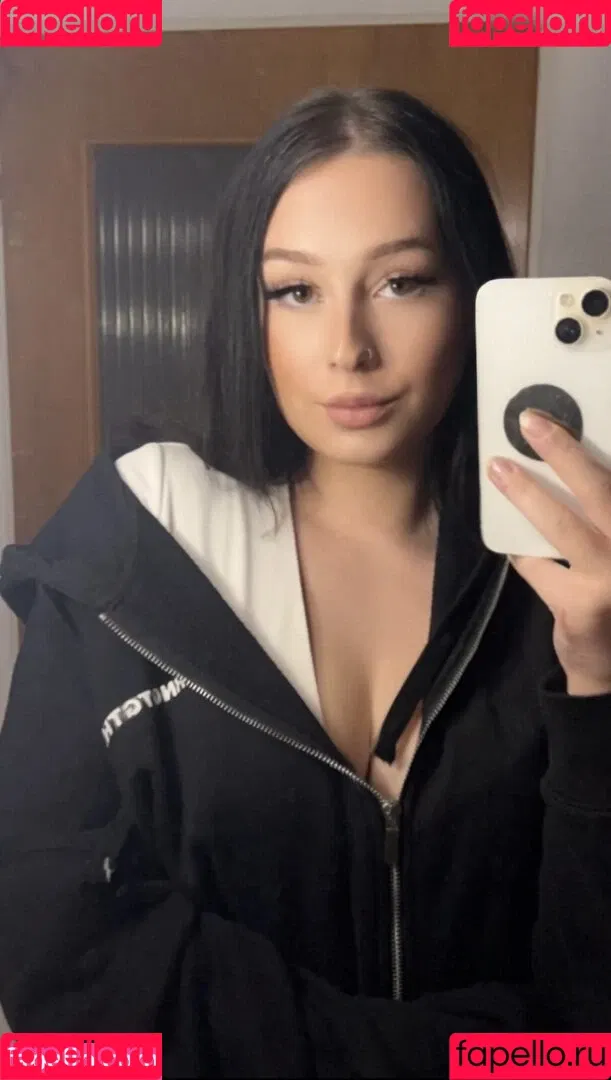 Alina awl Onlyfans Photo Gallery 