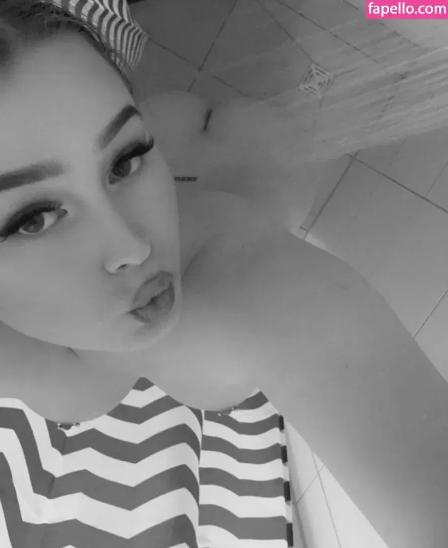 Alina awl Onlyfans Photo Gallery 