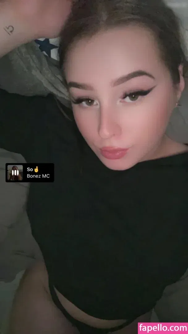 Alina awl Onlyfans Photo Gallery 