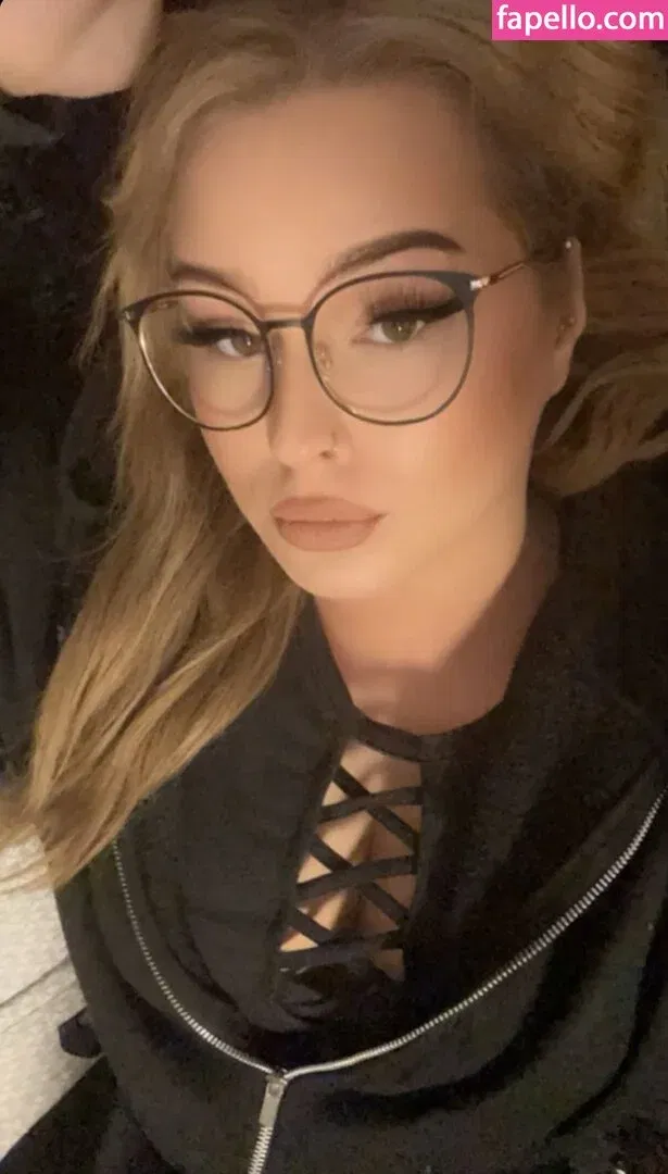 Alina awl Onlyfans Photo Gallery 