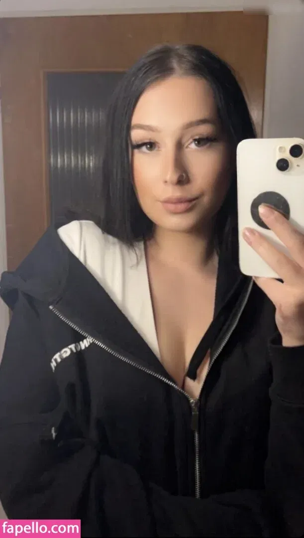 Alina awl Onlyfans Photo Gallery 