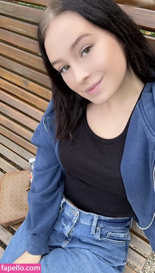 Alina awl Onlyfans Photo Gallery 