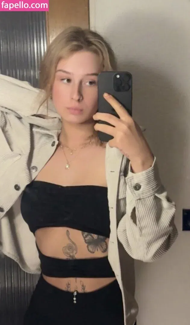 Alina awl Onlyfans Photo Gallery 