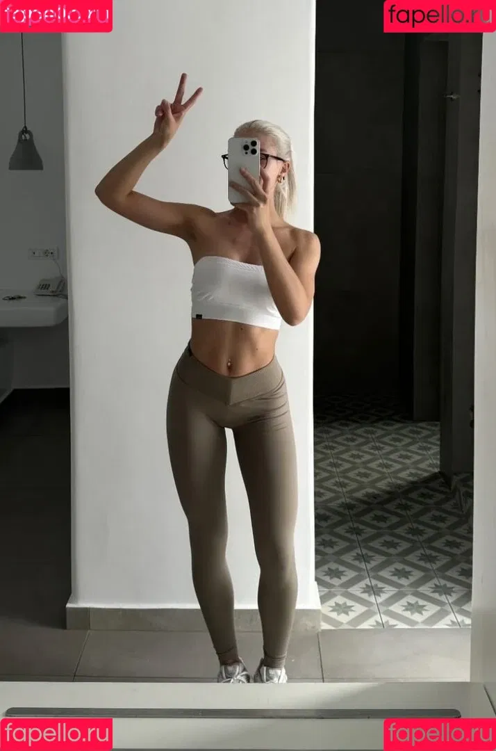 Kim Schiele Onlyfans Photo Gallery 