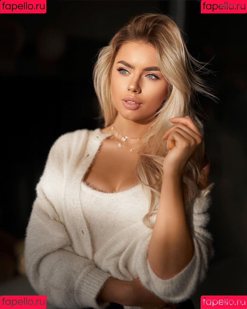 Kim Schiele Onlyfans Photo Gallery 