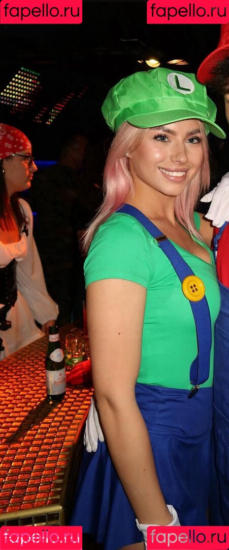 Kim Schiele Onlyfans Photo Gallery 