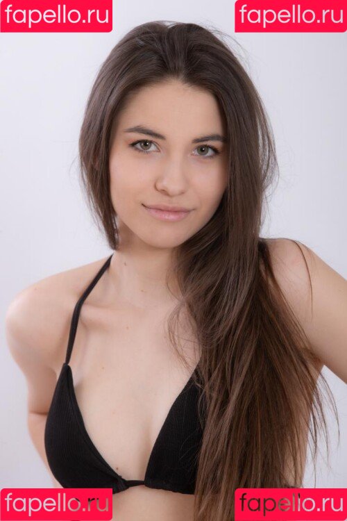 Kim Schiele Onlyfans Photo Gallery 