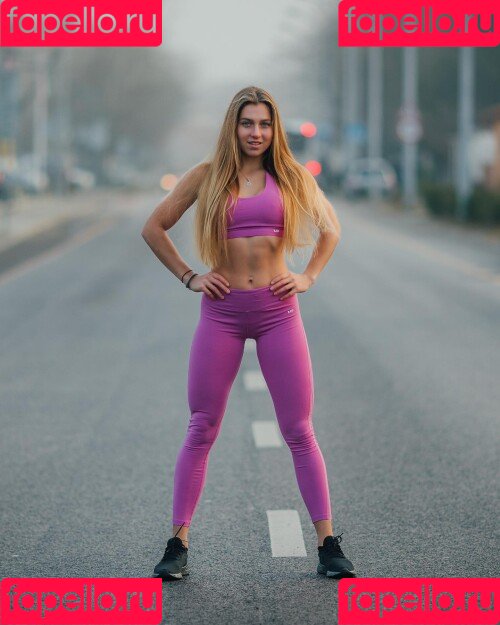 Kim Schiele Onlyfans Photo Gallery 