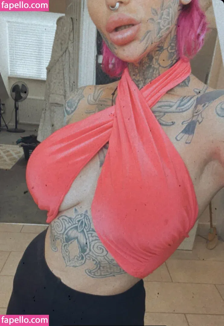 claire_no_hair Onlyfans Photo Gallery 