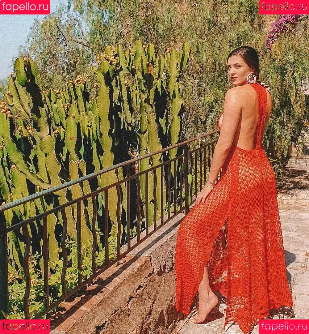 Rosamaria Montibeller Onlyfans Photo Gallery 