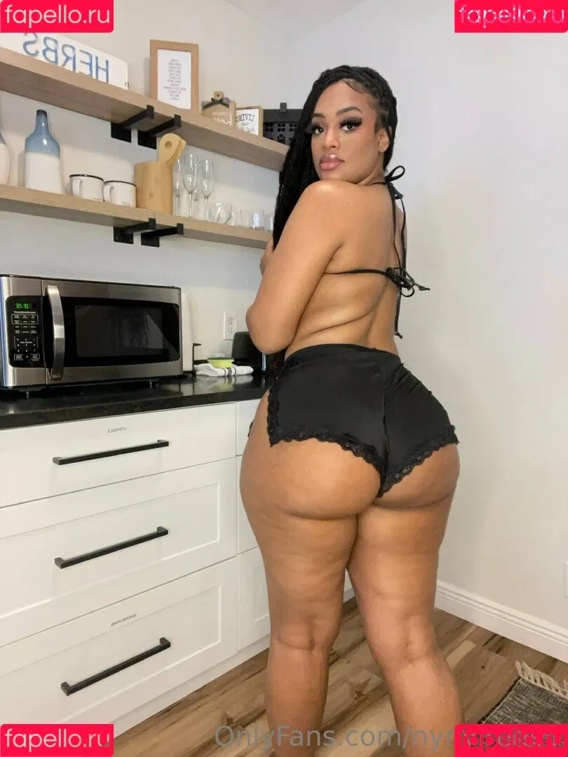 NyNyirene Onlyfans Photo Gallery 