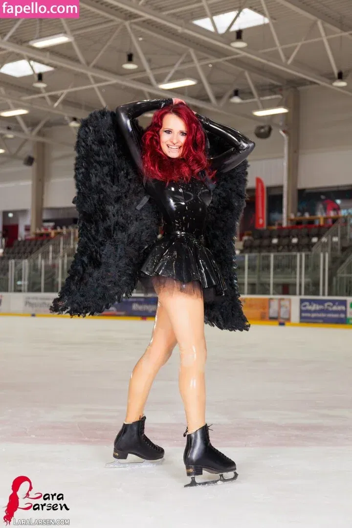 Lara Larsen Onlyfans Photo Gallery 