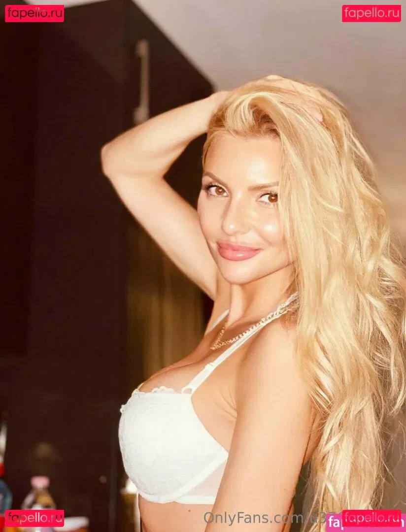 polina_nice Onlyfans Photo Gallery 