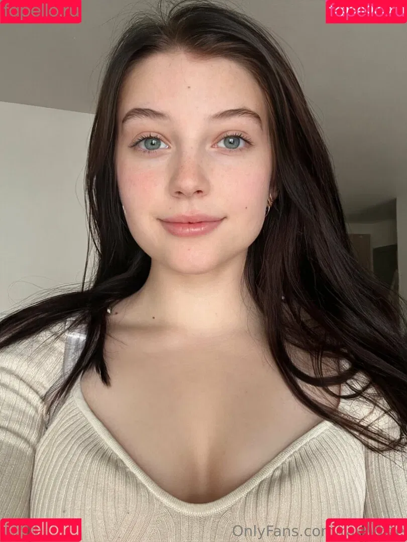 Rayeroze Onlyfans Photo Gallery 