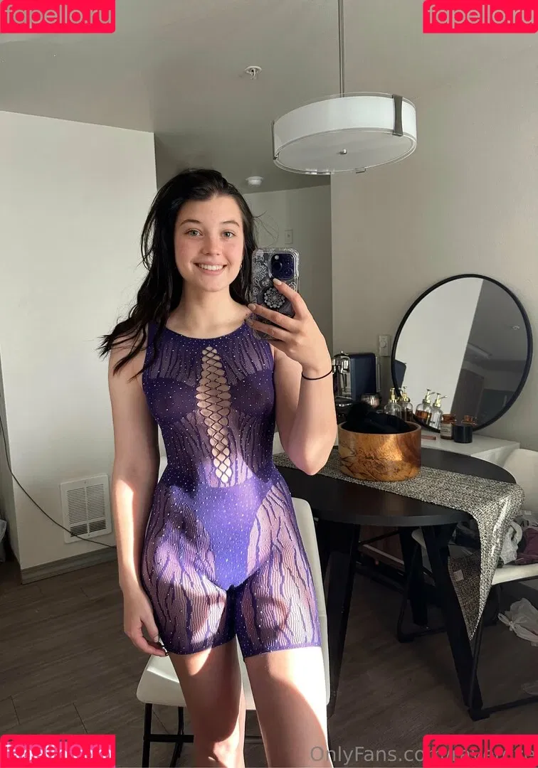 Rayeroze Onlyfans Photo Gallery 