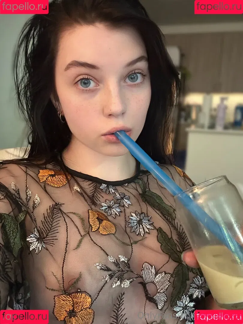 Rayeroze Onlyfans Photo Gallery 