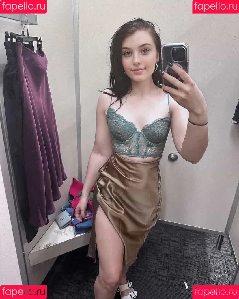 Rayeroze Onlyfans Photo Gallery 
