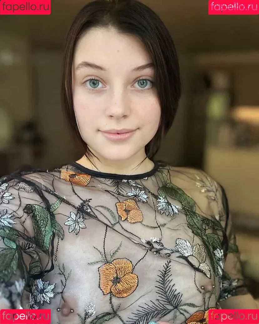 Rayeroze Onlyfans Photo Gallery 
