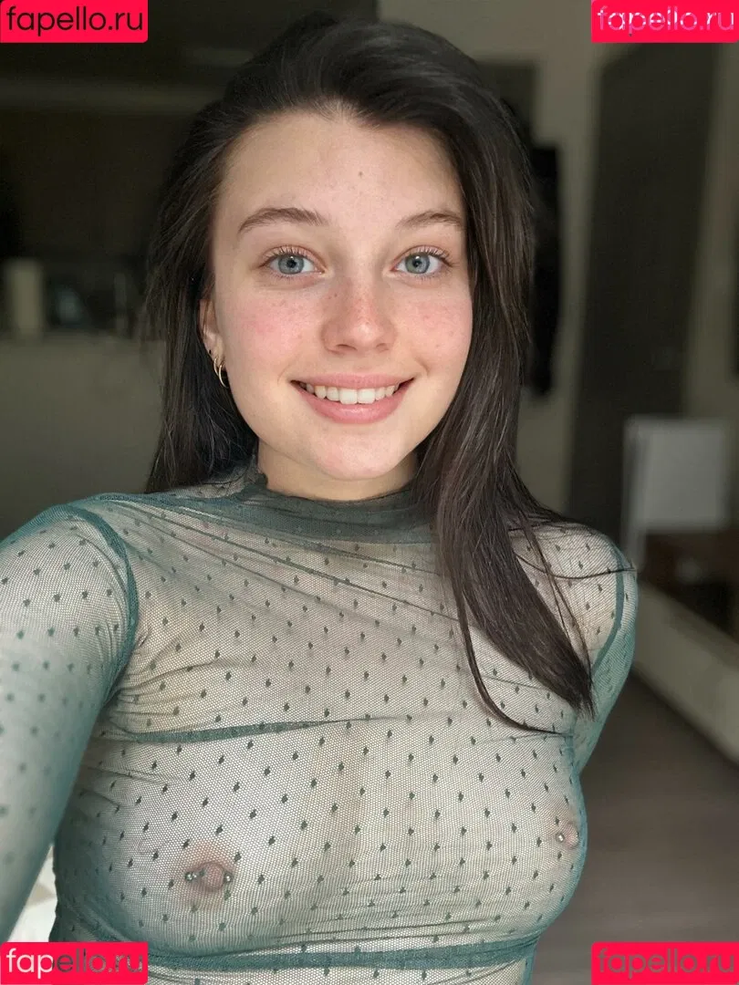 Rayeroze Onlyfans Photo Gallery 