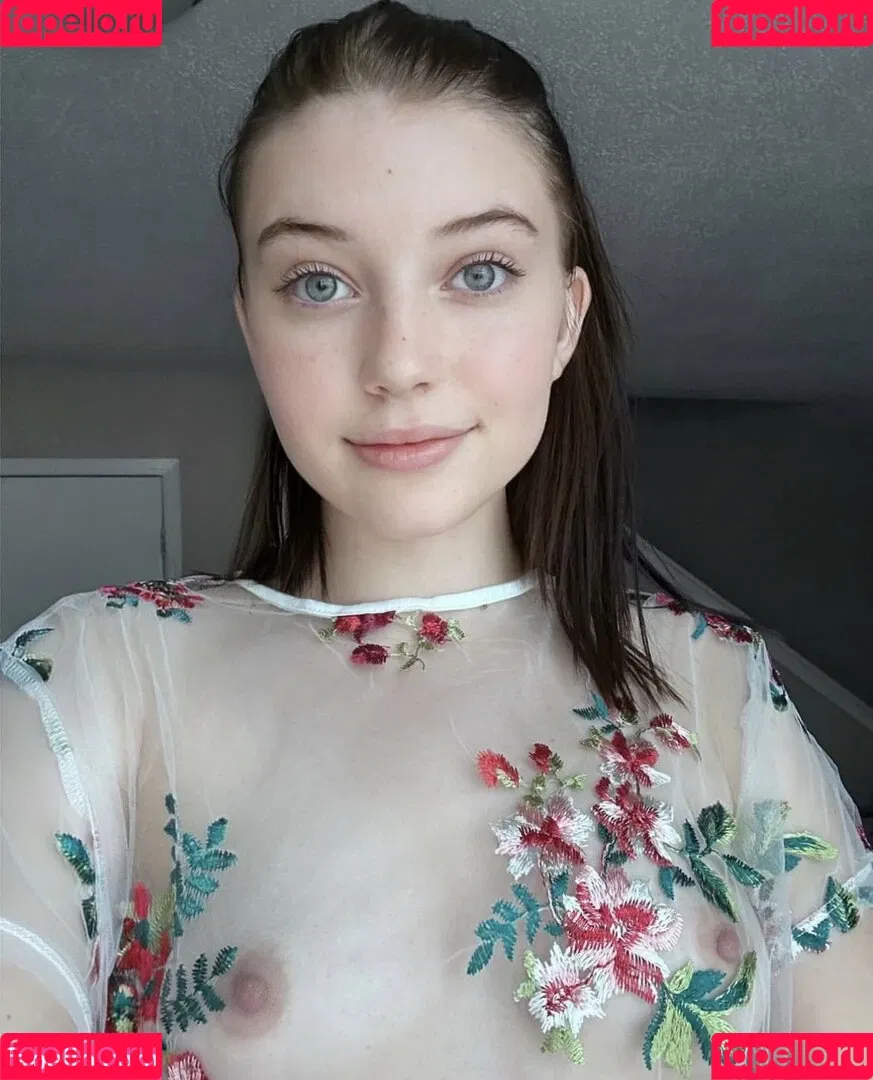 Rayeroze Onlyfans Photo Gallery 