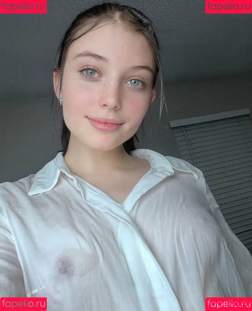 Rayeroze Onlyfans Photo Gallery 