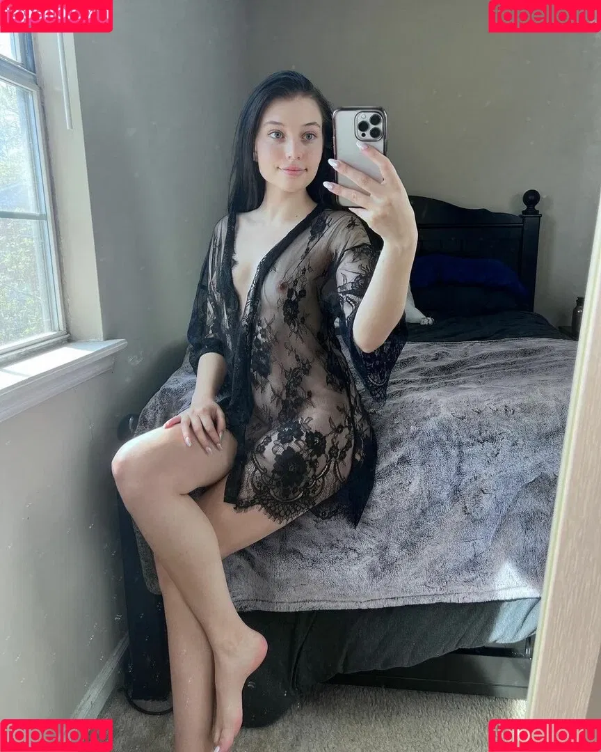 Rayeroze Onlyfans Photo Gallery 