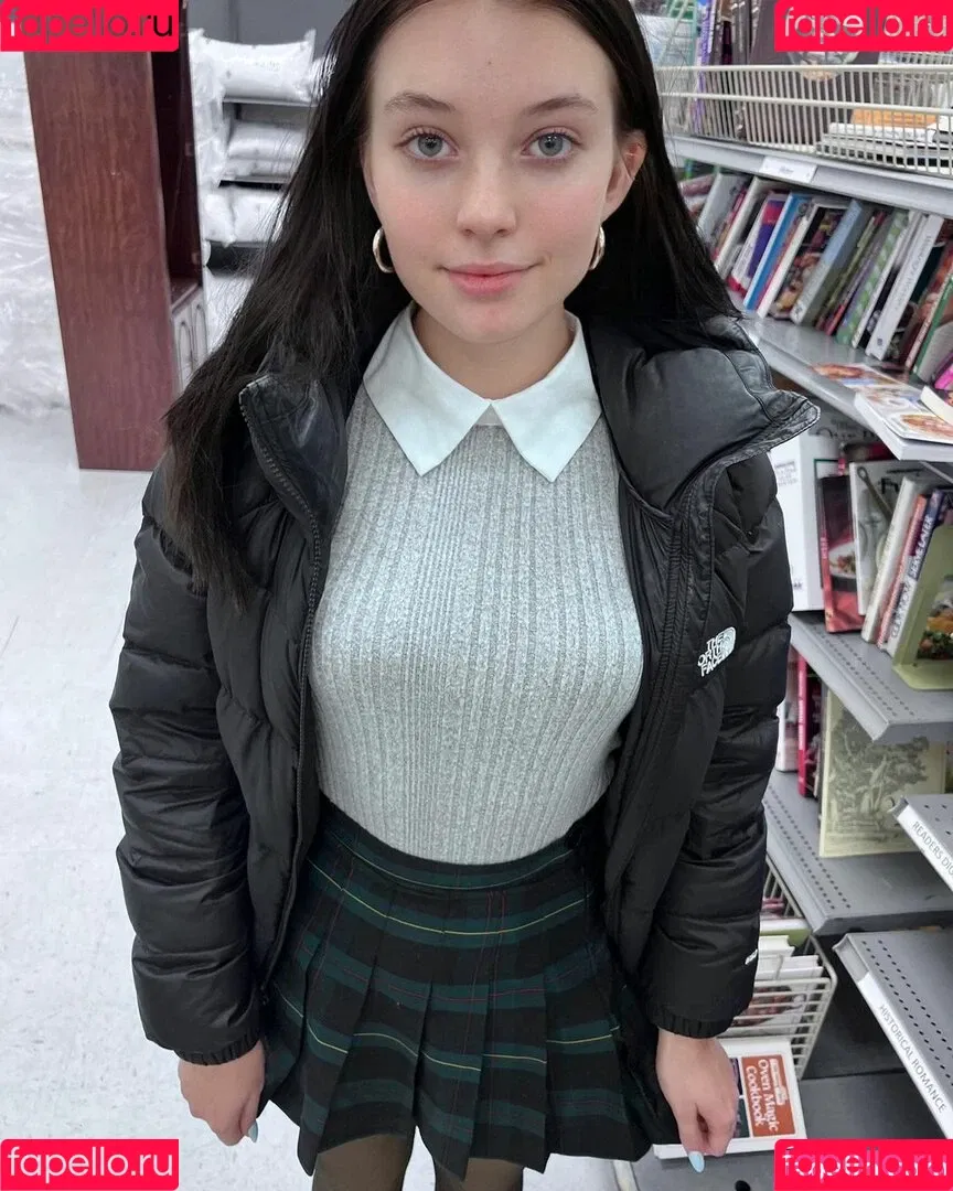 Rayeroze Onlyfans Photo Gallery 