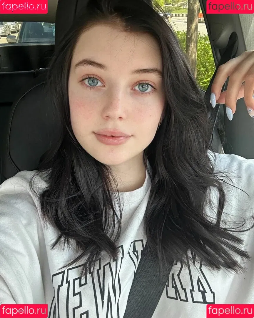 Rayeroze Onlyfans Photo Gallery 