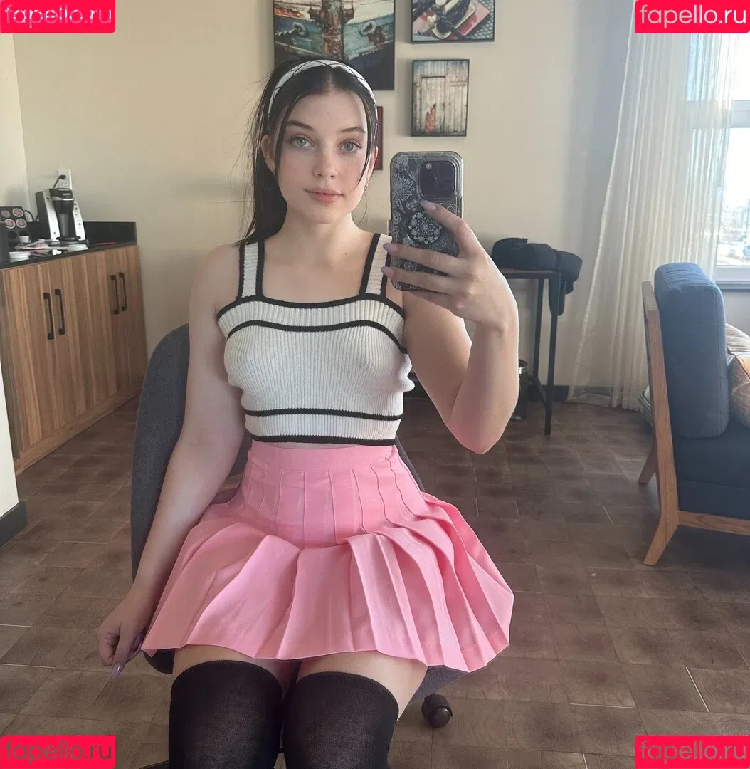 Rayeroze Onlyfans Photo Gallery 