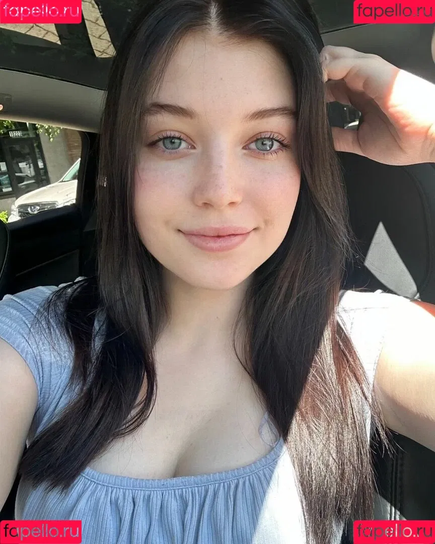 Rayeroze Onlyfans Photo Gallery 