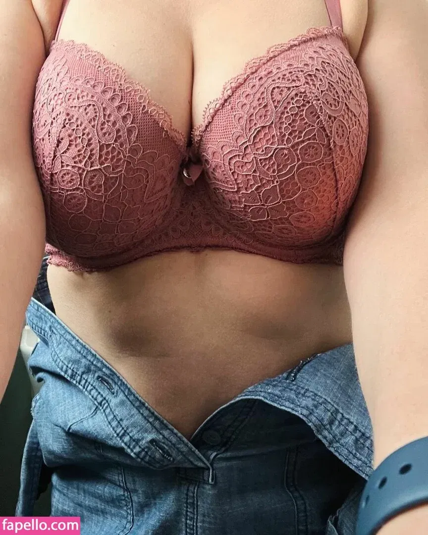 xboobaliciouswifexу Onlyfans Photo Gallery 