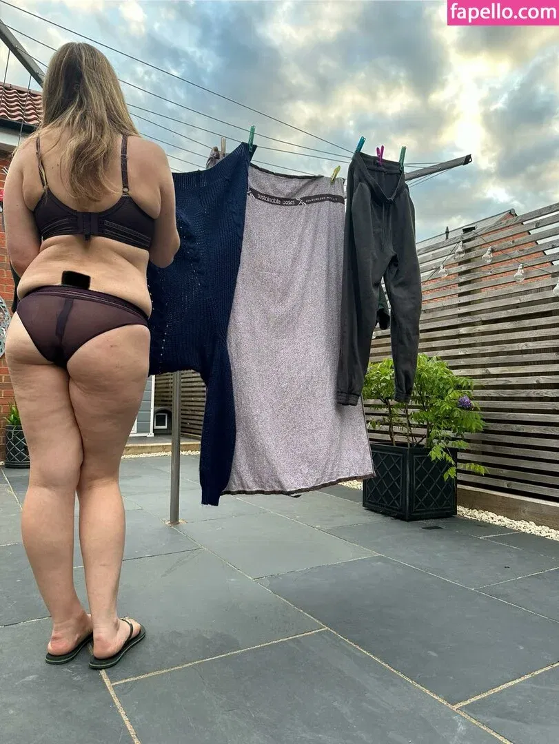 xboobaliciouswifexу Onlyfans Photo Gallery 