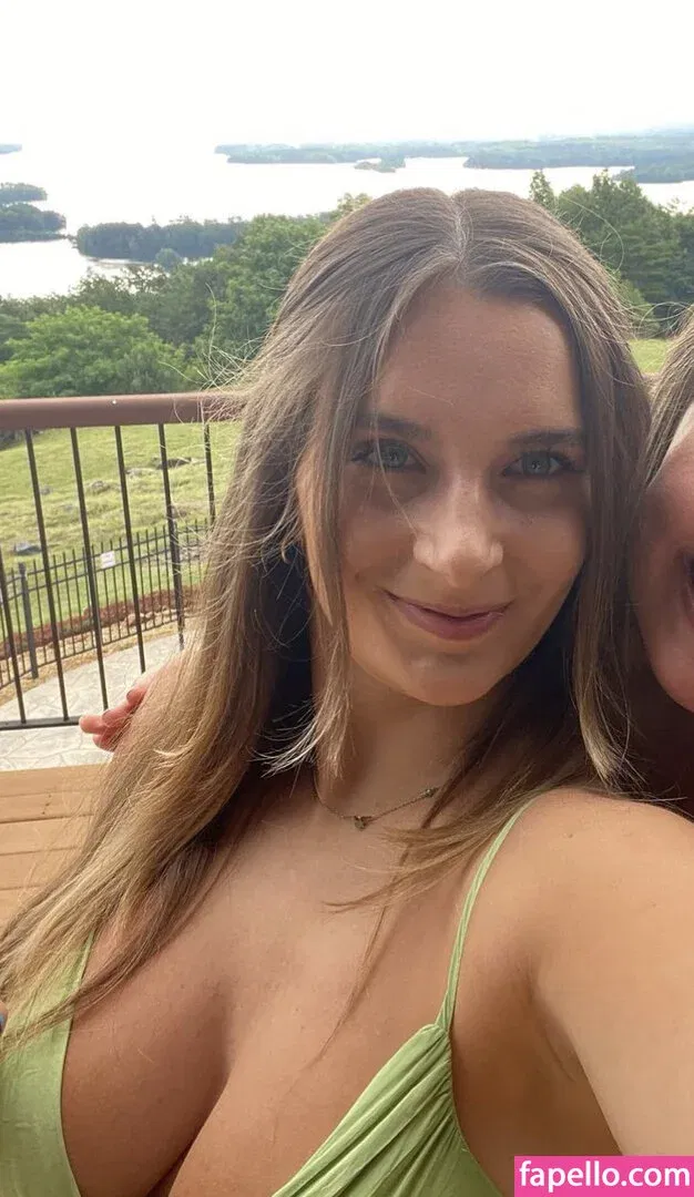 Julia Kocsis Onlyfans Photo Gallery 