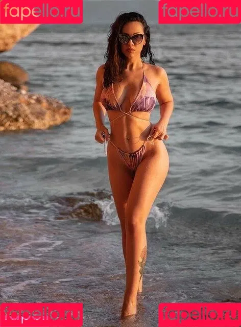 Zanamari Onlyfans Photo Gallery 
