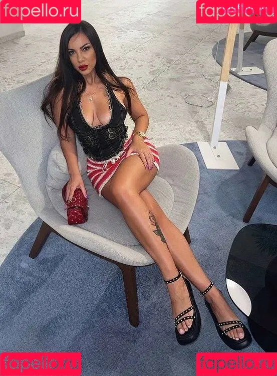 Zanamari Onlyfans Photo Gallery 