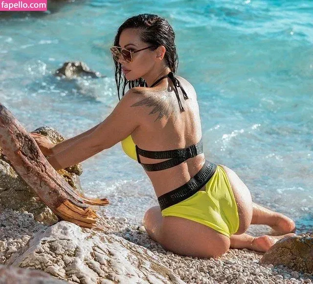 Zanamari Onlyfans Photo Gallery 