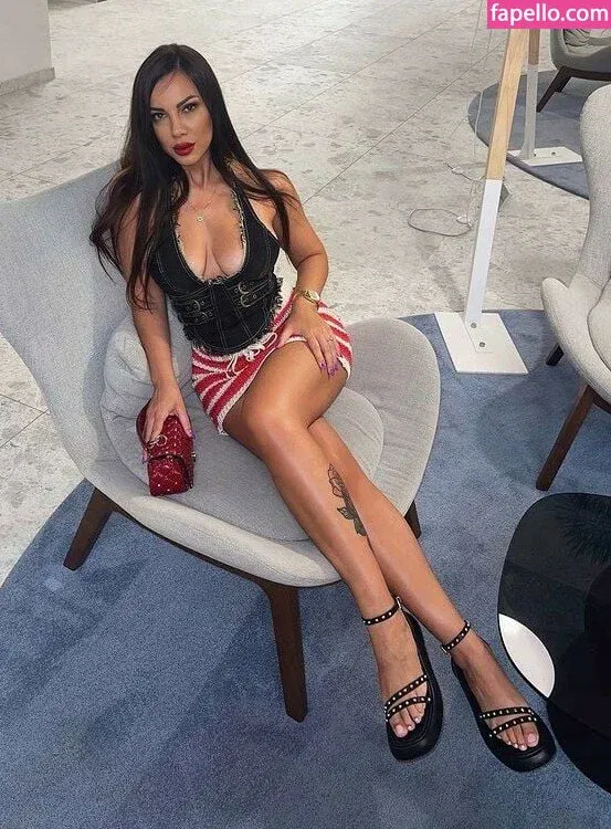 Zanamari Onlyfans Photo Gallery 