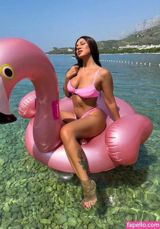 Zanamari Onlyfans Photo Gallery 