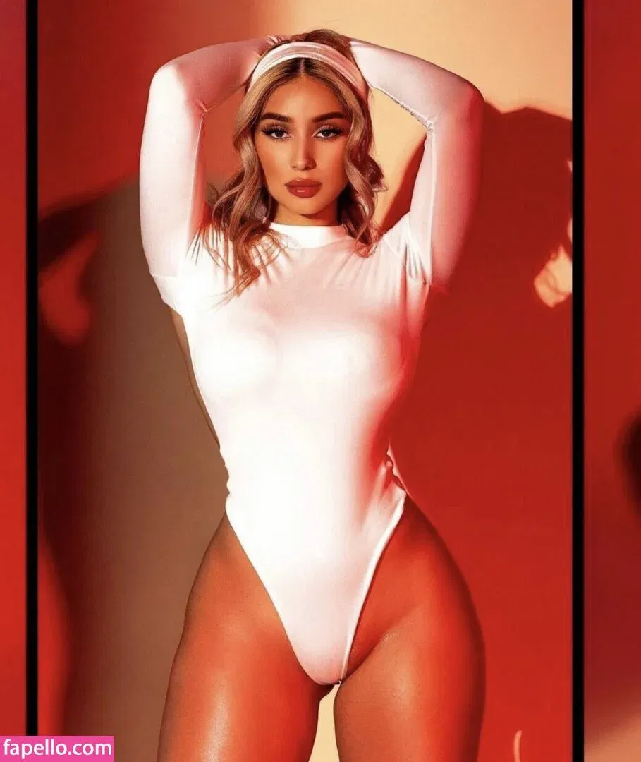 Anka Vulin Onlyfans Photo Gallery 