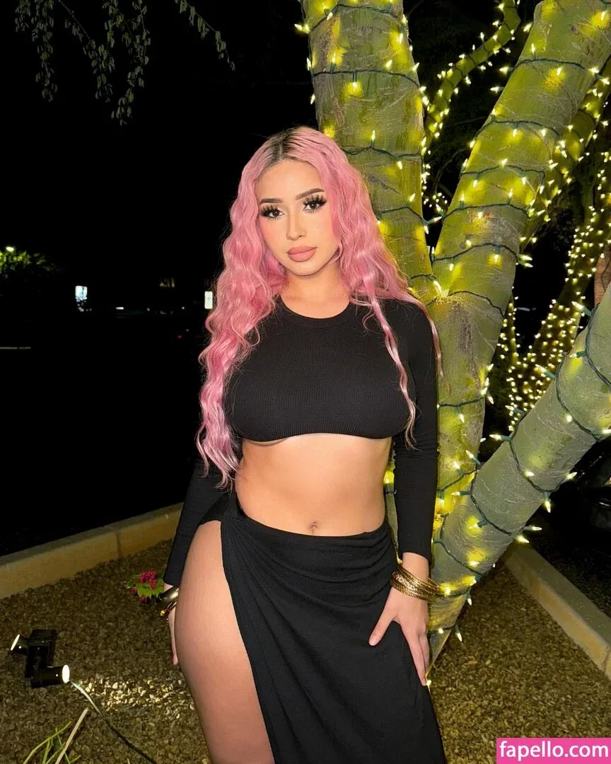 Anka Vulin Onlyfans Photo Gallery 