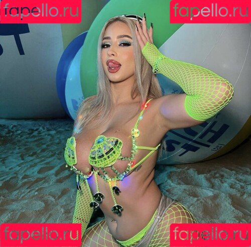 Anka Vulin Onlyfans Photo Gallery 