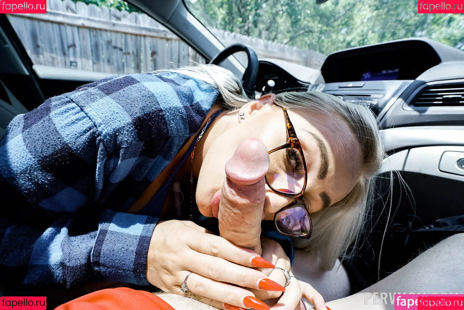 PervMom Onlyfans Photo Gallery 