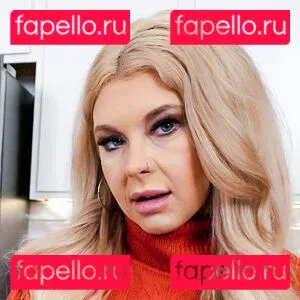 PervMom Onlyfans Photo Gallery 