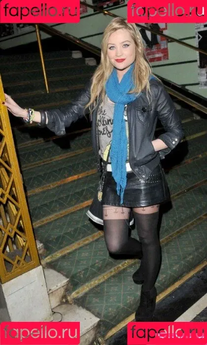 Laura Whitmore Onlyfans Photo Gallery 