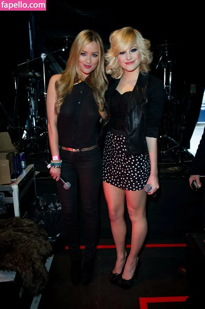 Laura Whitmore Onlyfans Photo Gallery 